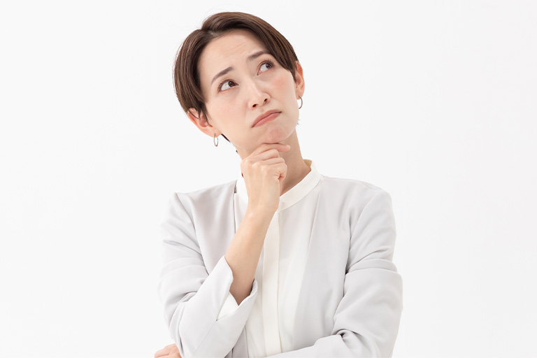 画像：困っている女性